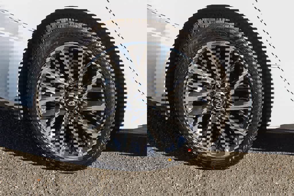 Used 2022 Hyundai Sonata Limited image 12