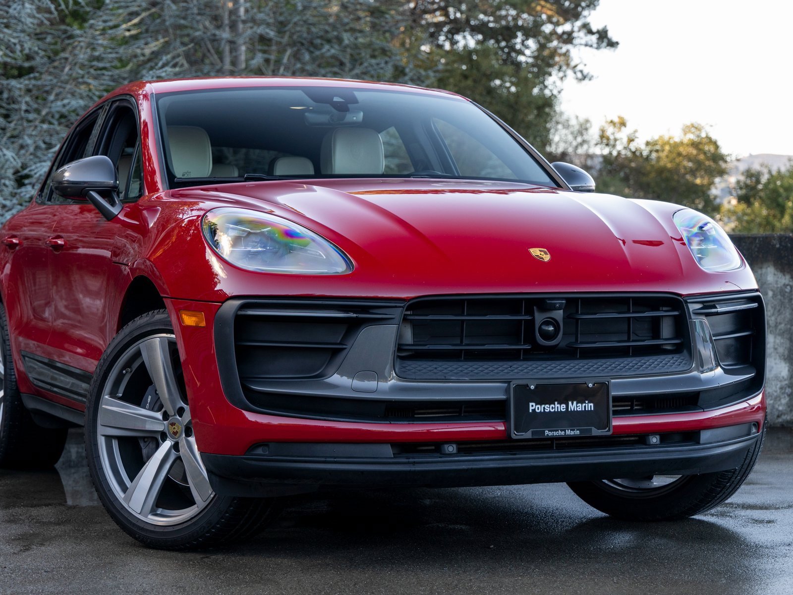 Certified 2024 Porsche Macan Turbo image 9