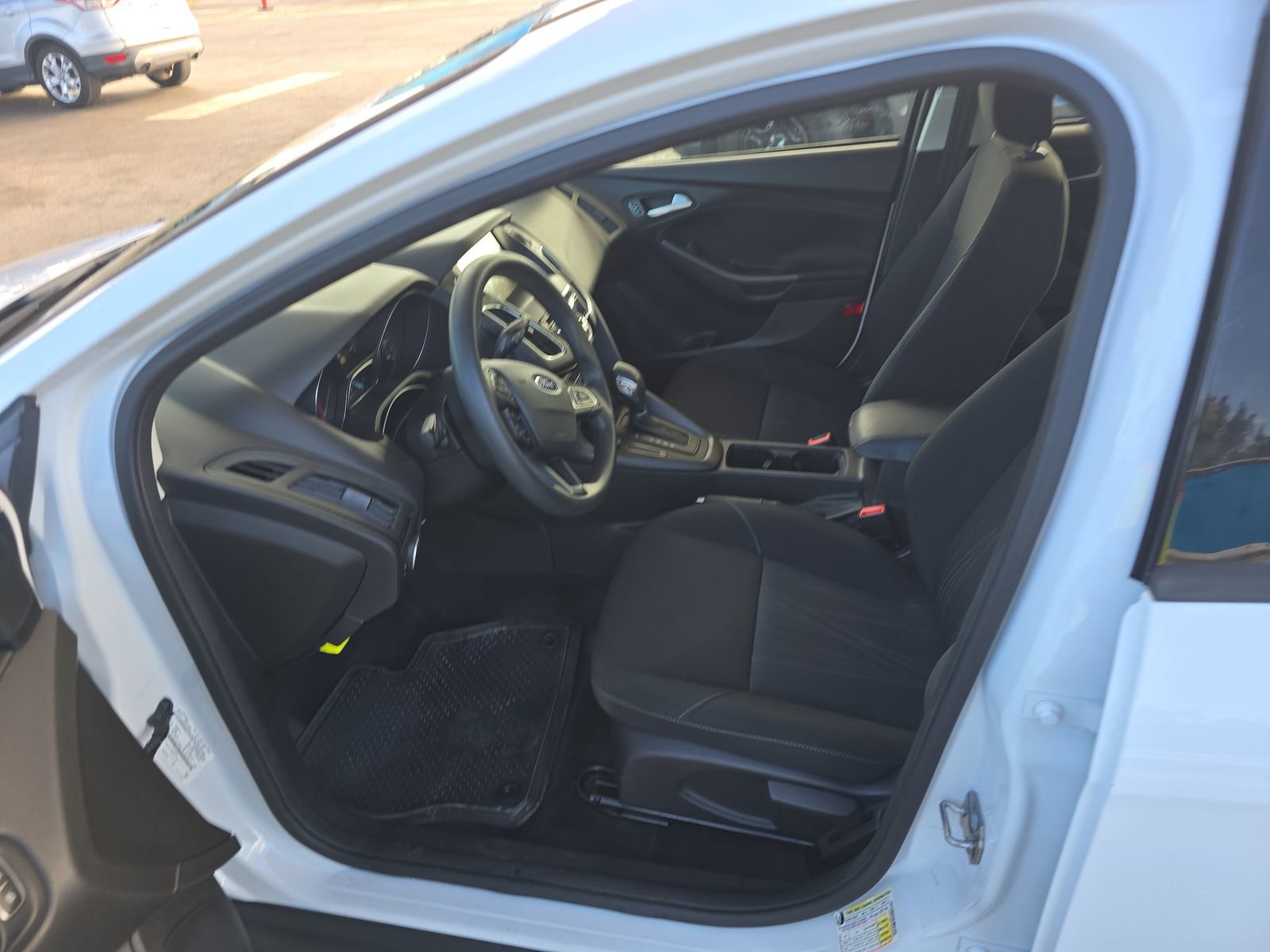 Used 2018 Ford Focus SEL image 8