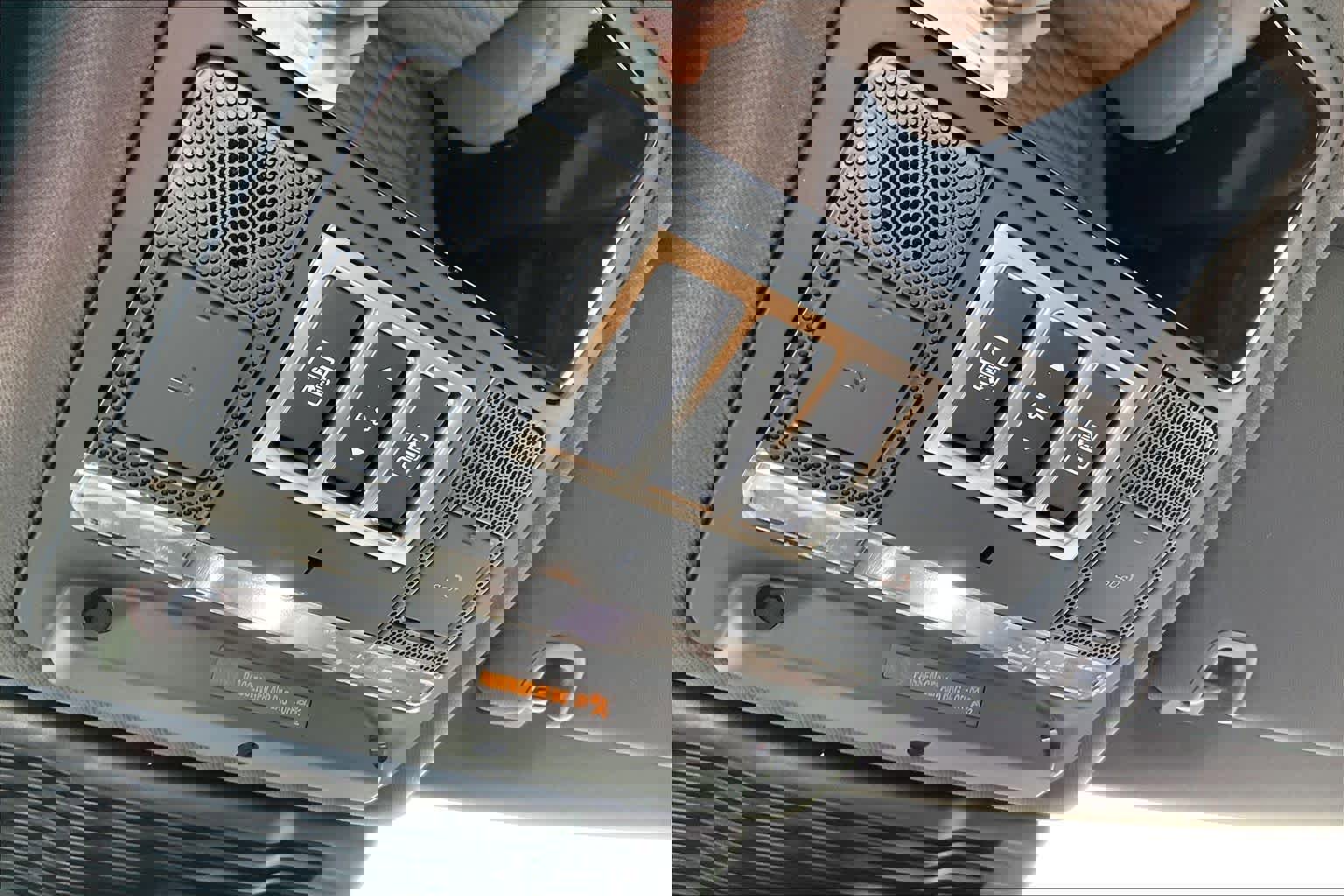 New 2026 Land Rover Discovery Dynamic SE image 22