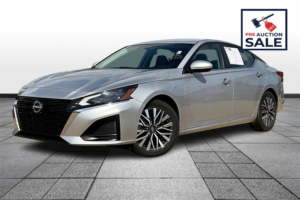 Used 2023 Nissan Altima 2.5 SV
