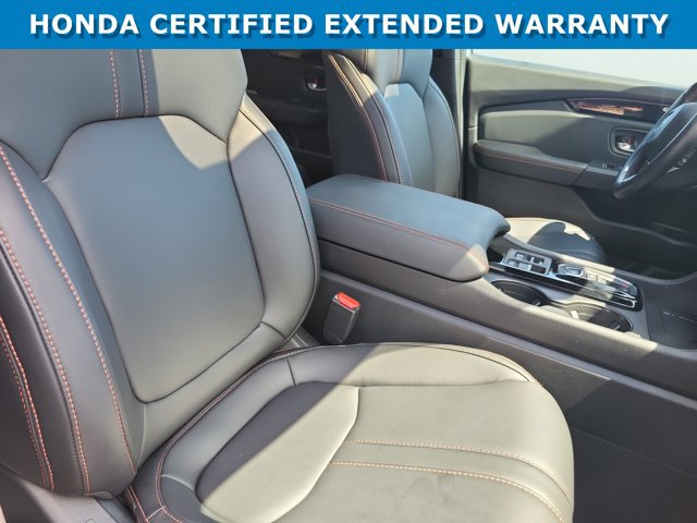 Certified 2025 Honda Pilot TrailSport image 23