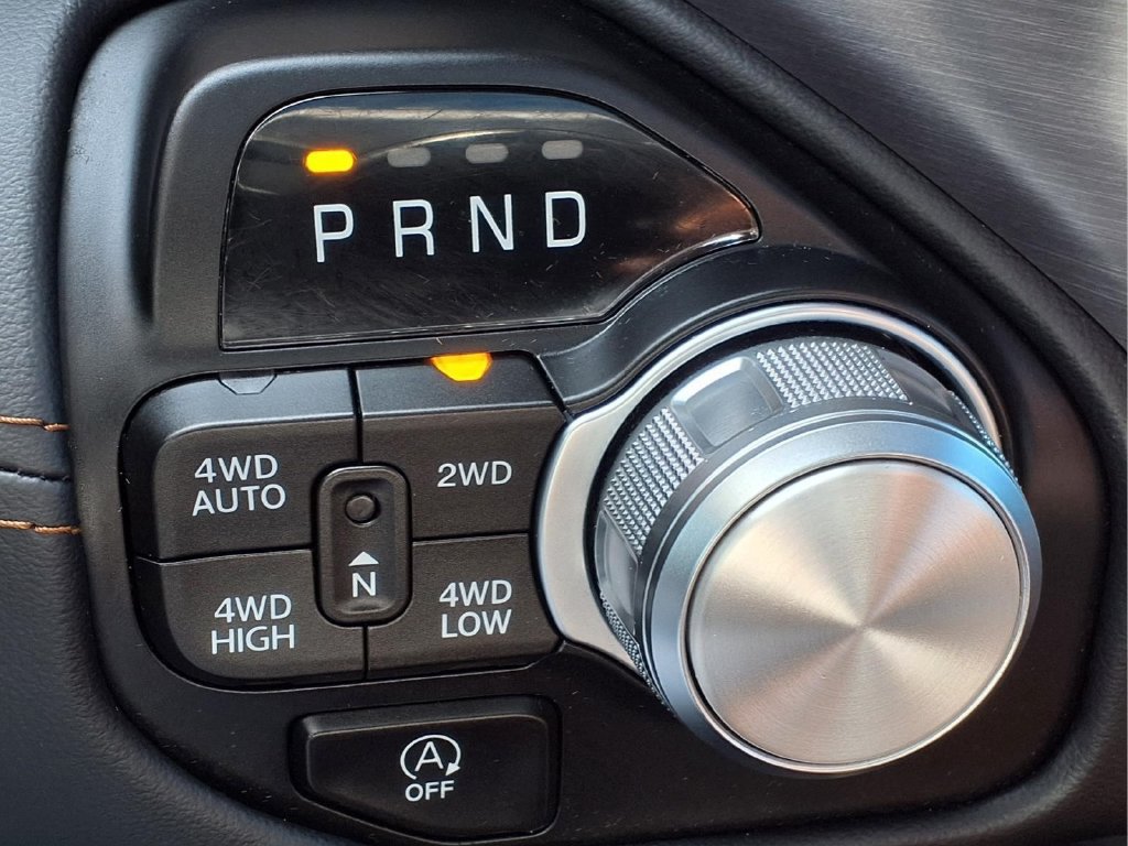 Used 2022 RAM 1500 Limited w/ Body Color Bumper Group AWD/4WD image 16