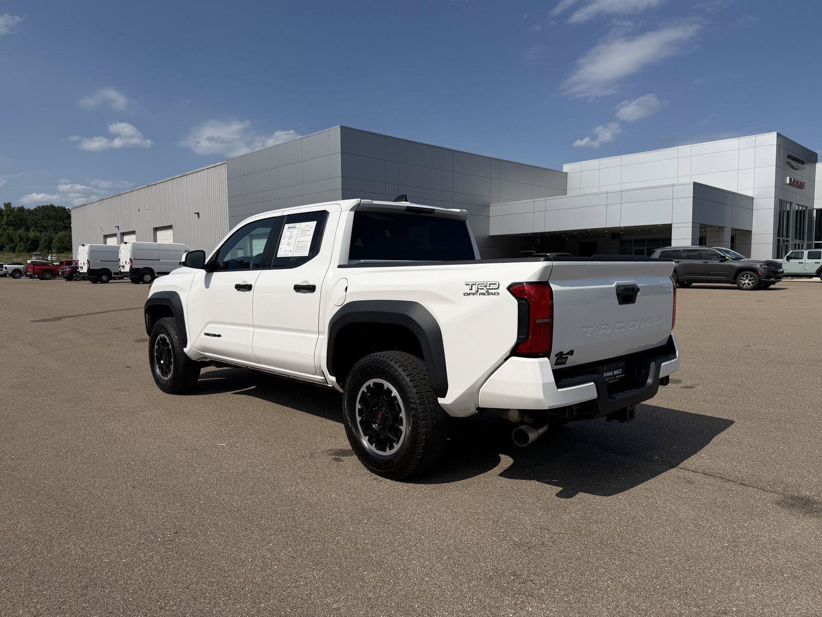 Used 2024 Toyota Tacoma TRD Off-Road AWD/4WD image 4