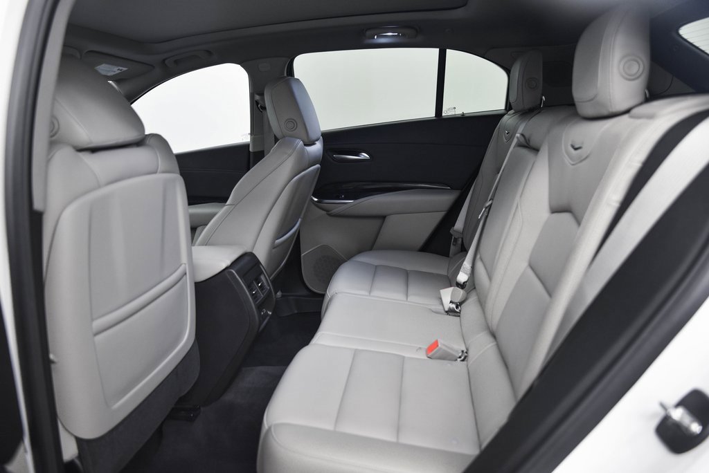 Used 2022 Cadillac XT4 Premium Luxury image 12