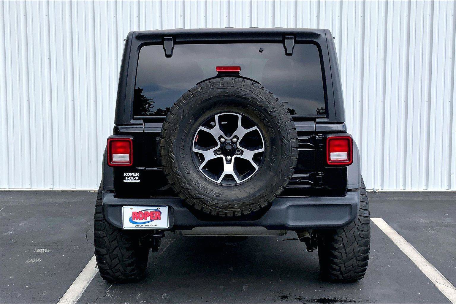 Used 2021 Jeep Wrangler Unlimited Sport AWD/4WD image 4
