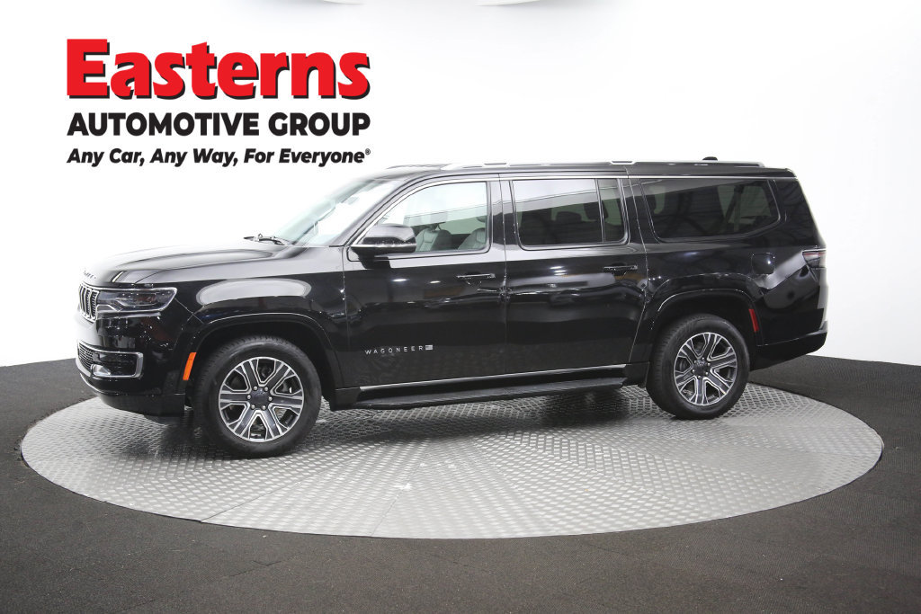 Used 2024 Jeep Wagoneer L Series II w/ Flexible Seating Group RWD image 65