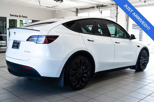 Used 2022 Tesla Model Y Performance AWD/4WD image 6