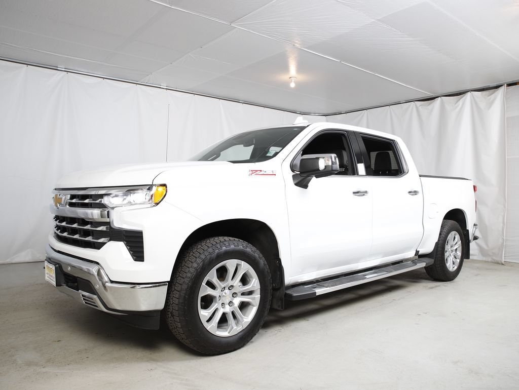 Used 2024 Chevrolet Silverado 1500 LTZ AWD/4WD image 24