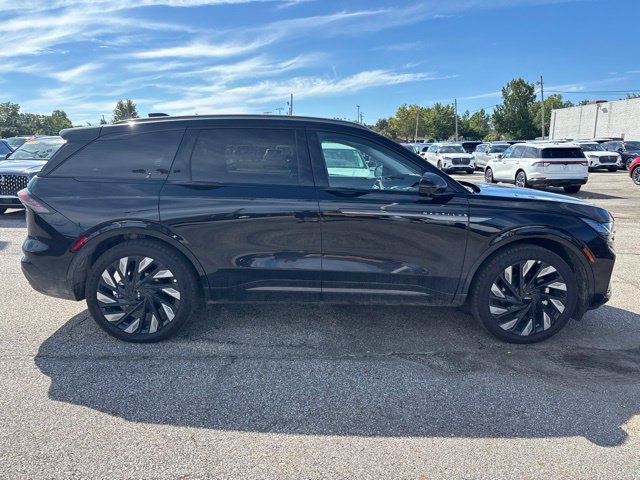 New 2026 Lincoln Nautilus Reserve w/ Jet Appearance Package AWD/4WD image 11