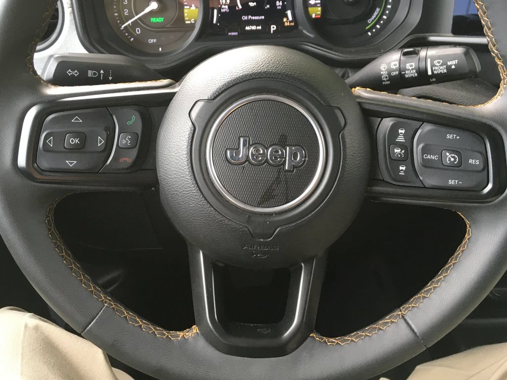 Used 2024 Jeep Wrangler Unlimited AWD/4WD image 16