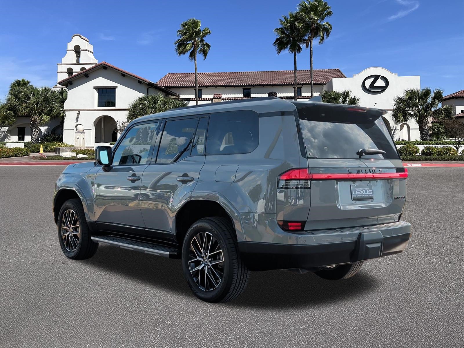Certified 2026 Lexus GX 550 w/ Accessory Package (2T) AWD/4WD image 4