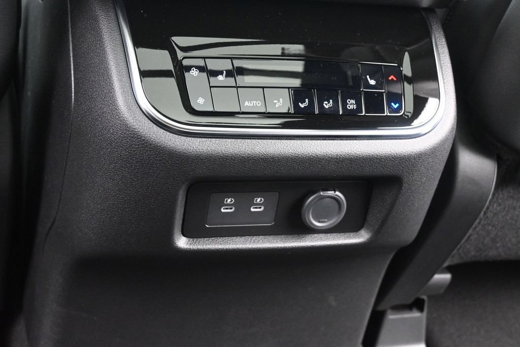New 2026 Nissan Armada Platinum AWD/4WD image 16