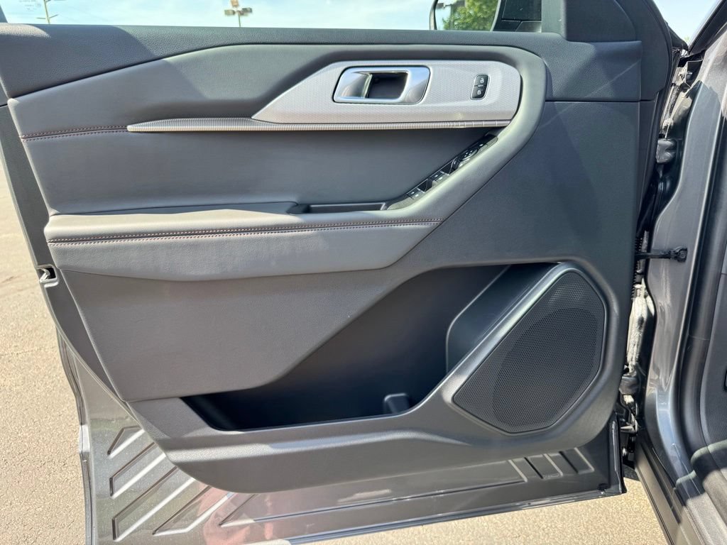 New 2026 Ford Explorer Active w/ Active Comfort Package AWD/4WD image 23