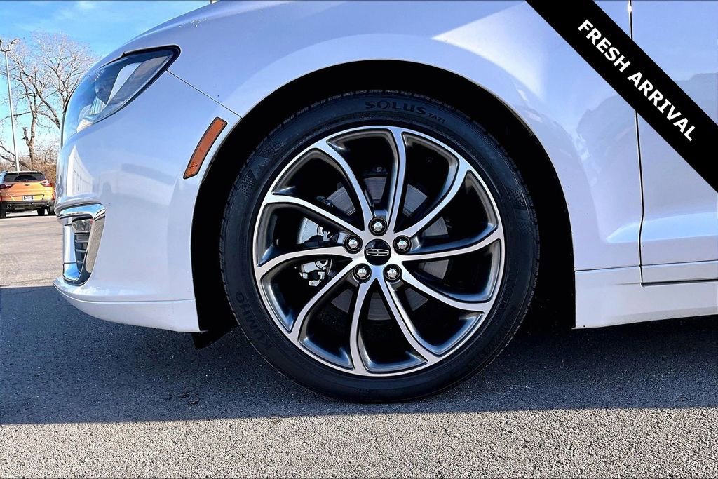 Used 2019 Lincoln MKZ Reserve w/ Reserve Plus Package image 33