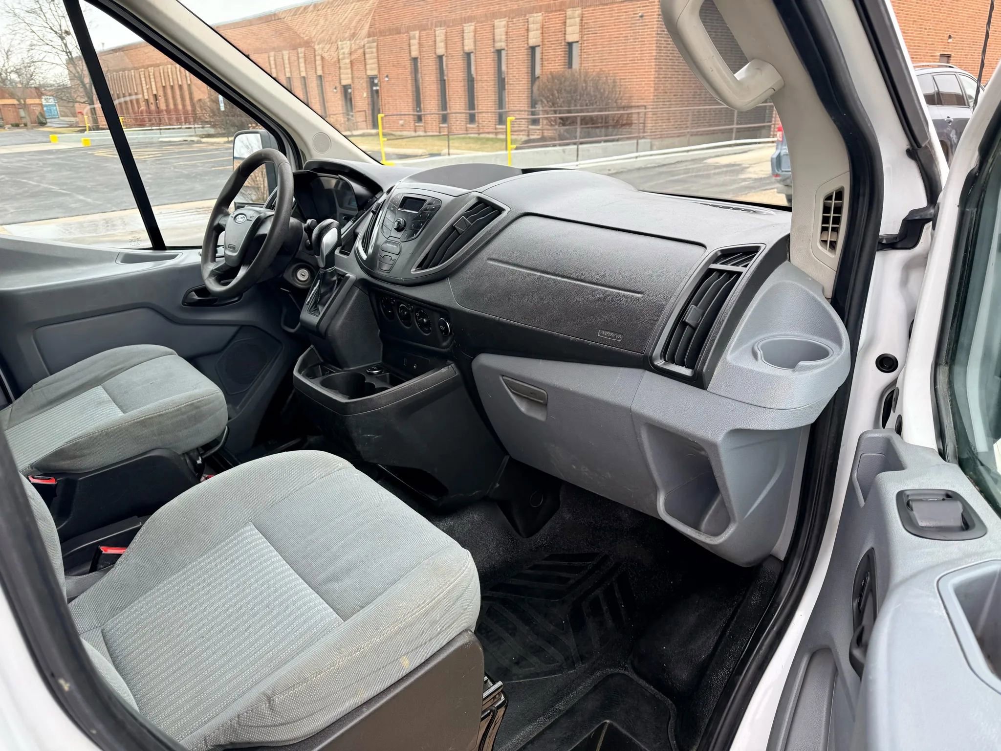 Used 2015 Ford Transit 250 130 Medium Roof image 14