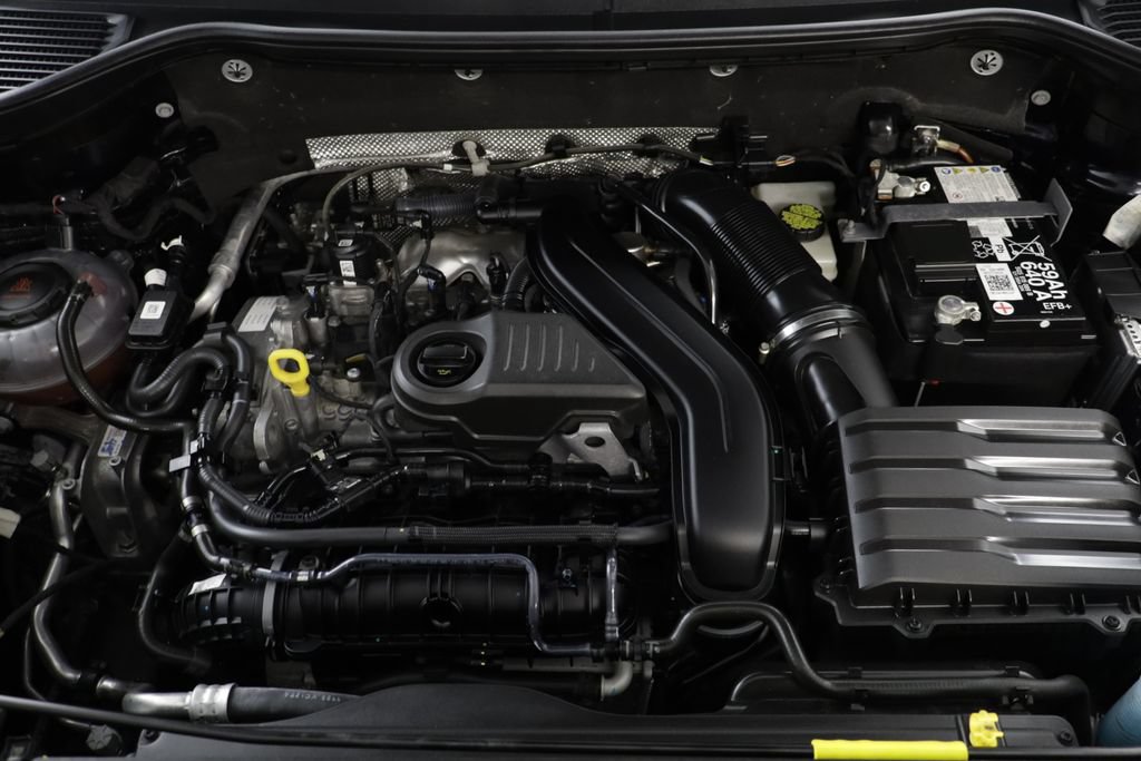 Certified 2024 Volkswagen Taos S AWD/4WD image 22
