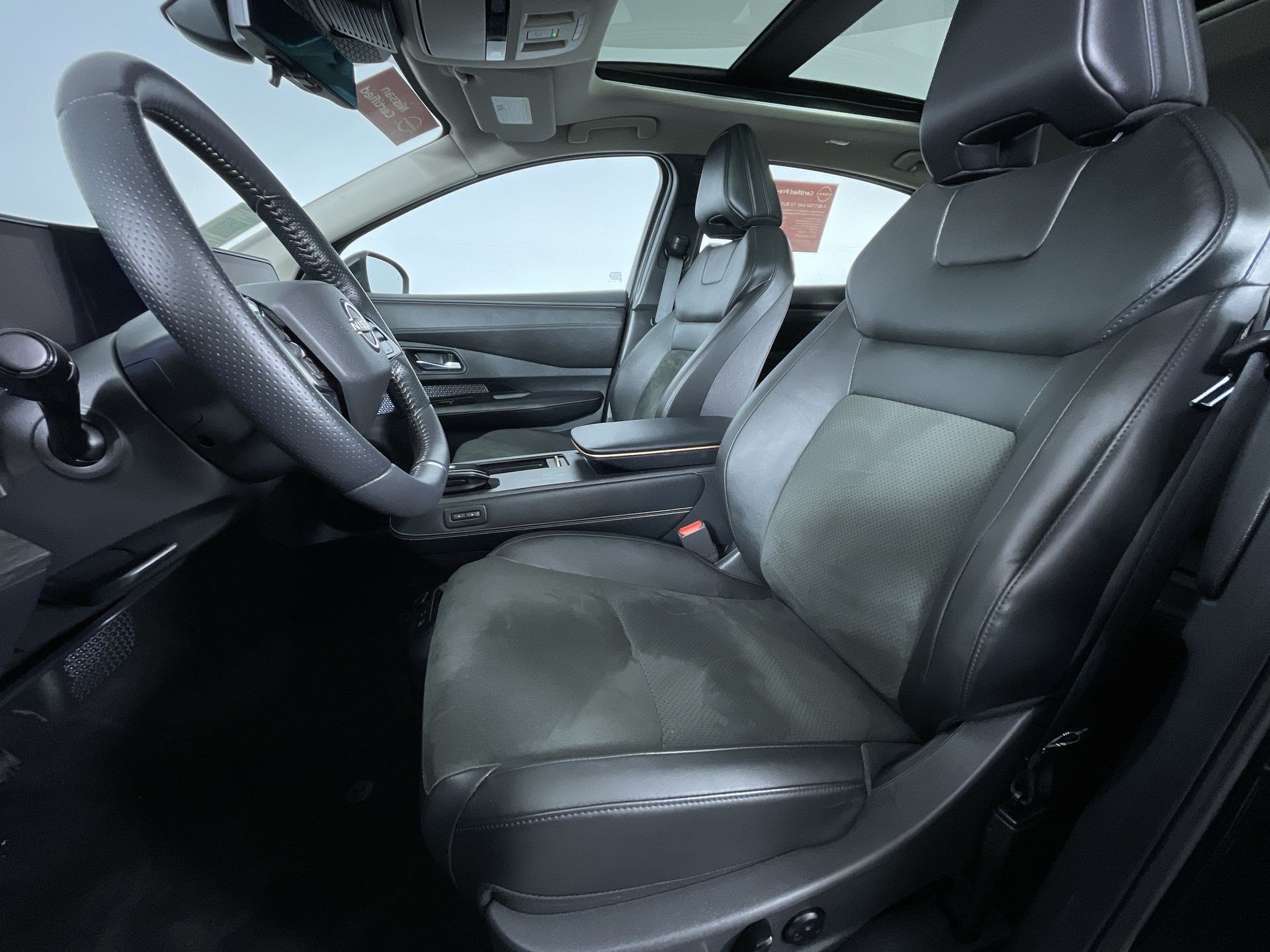 Certified 2024 Nissan Ariya AWD image 15