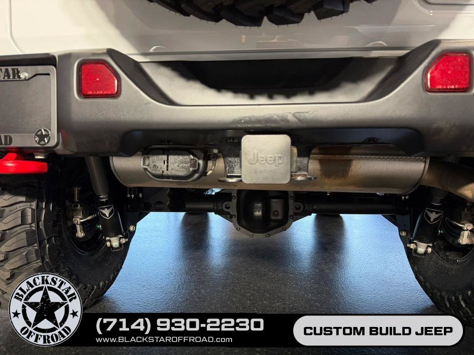 Used 2025 Jeep Wrangler Unlimited Rubicon AWD/4WD image 13