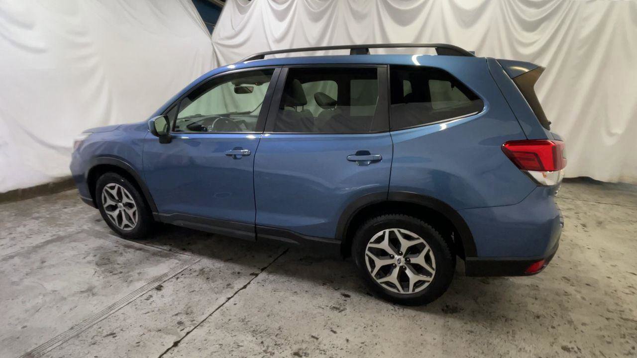 Used 2019 Subaru Forester Premium image 6