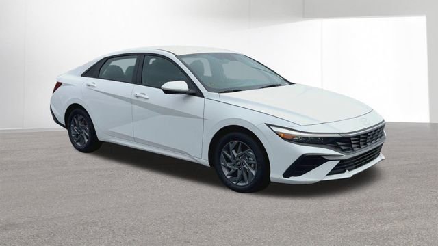 New 2026 Hyundai Elantra Blue image 2
