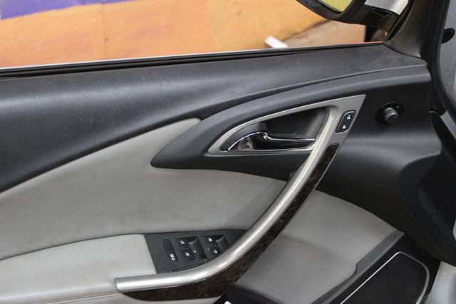 Used 2012 Buick Verano FWD image 13