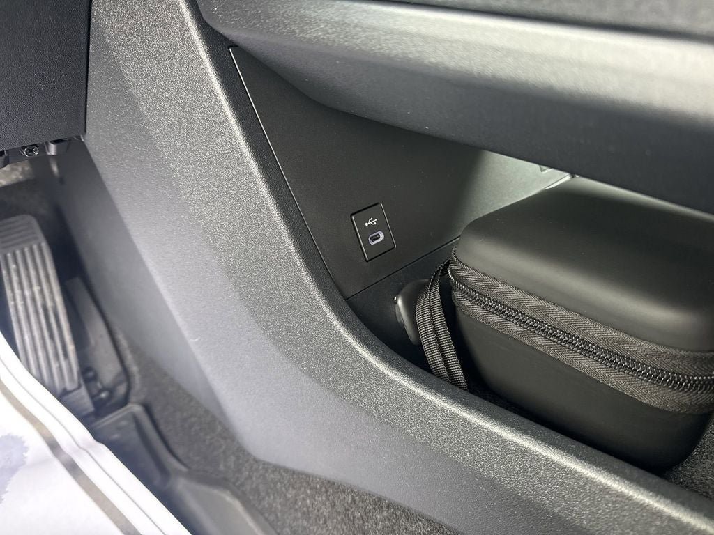 New 2026 Subaru Solterra Premium w/ Premium Convenience Package image 32
