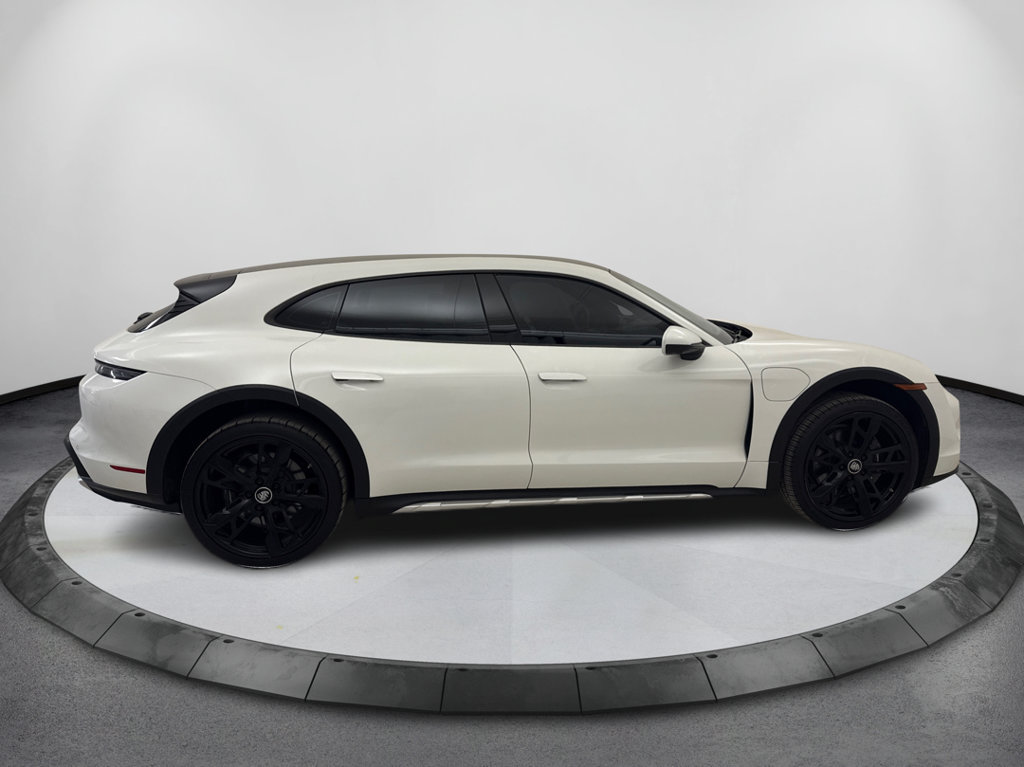Used 2022 Porsche Taycan 4 Cross Turismo AWD/4WD image 4