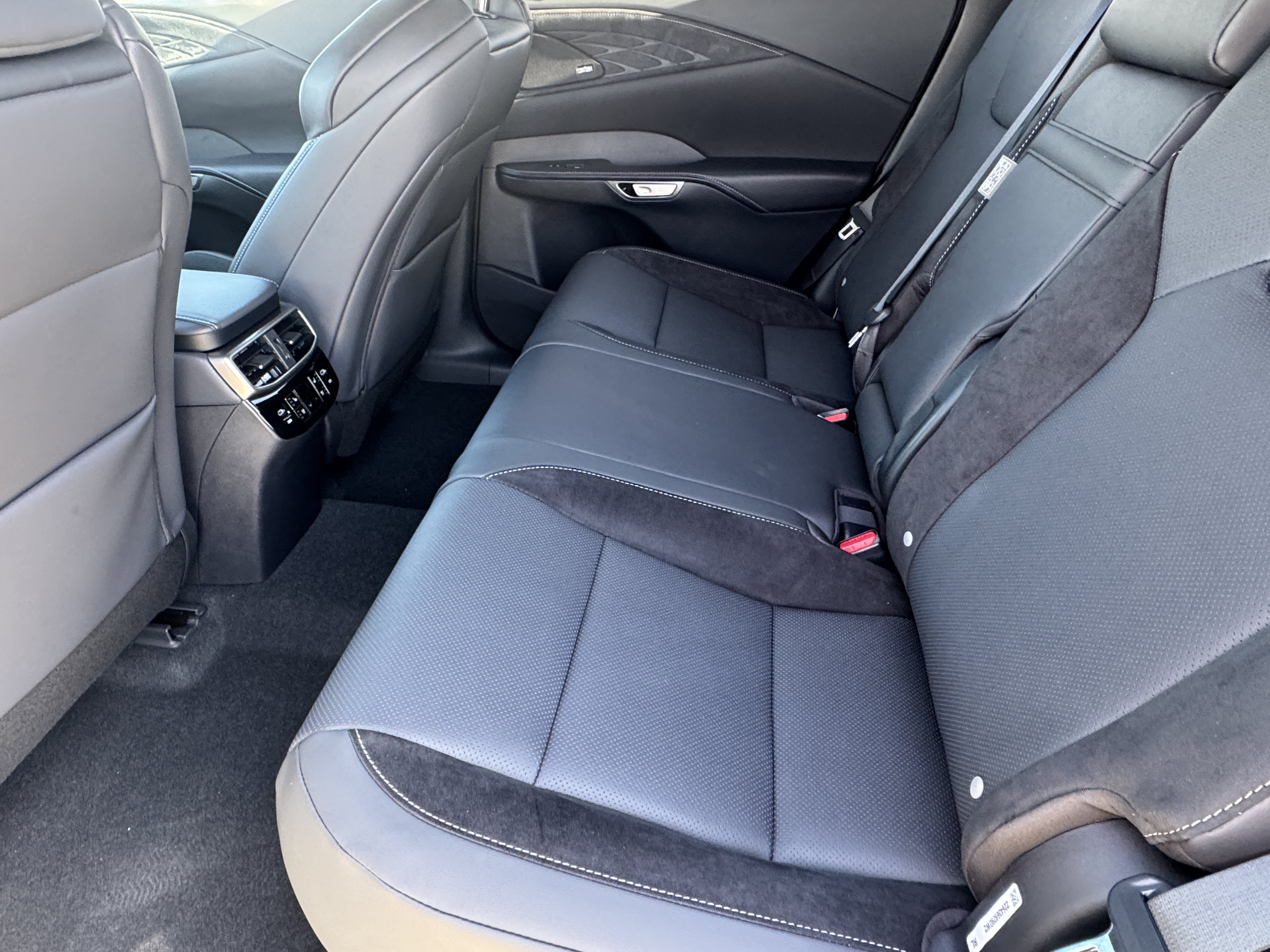 New 2026 Lexus RX 500h F Sport w/ Convenience Package AWD/4WD image 32