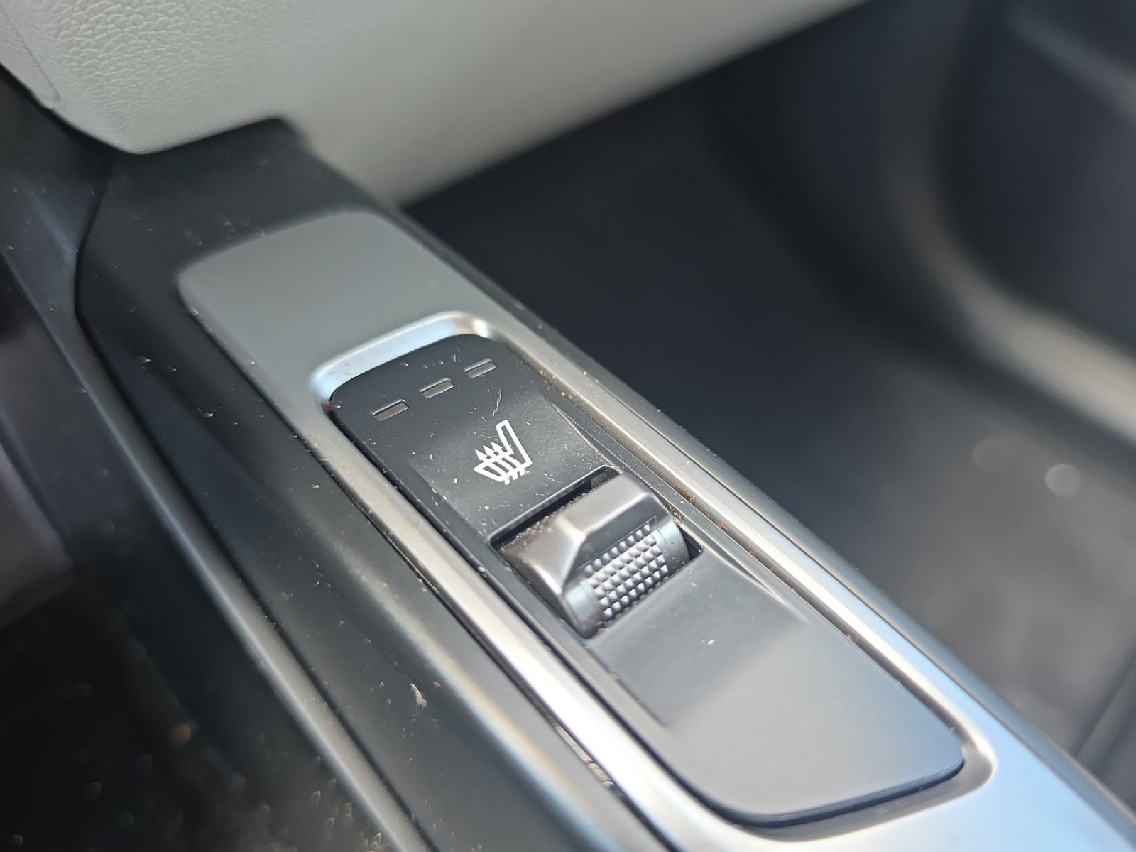 Certified 2024 Kia Sorento S FWD image 23
