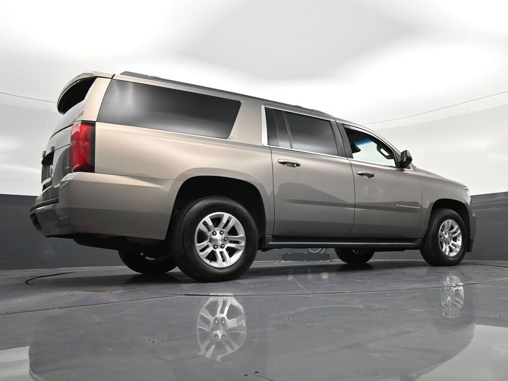 Used 2017 Chevrolet Suburban LT w/ Max Trailering Package RWD image 31