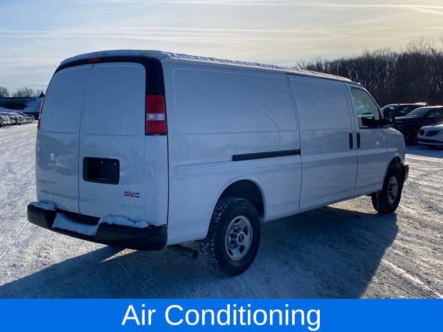 Certified 2024 GMC Savana 2500 Work Van w/ Driver Convenience Package image 4