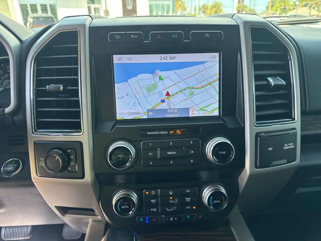 Used 2020 Ford F150 Lariat w/ Equipment Group 502A Luxury AWD/4WD image 27