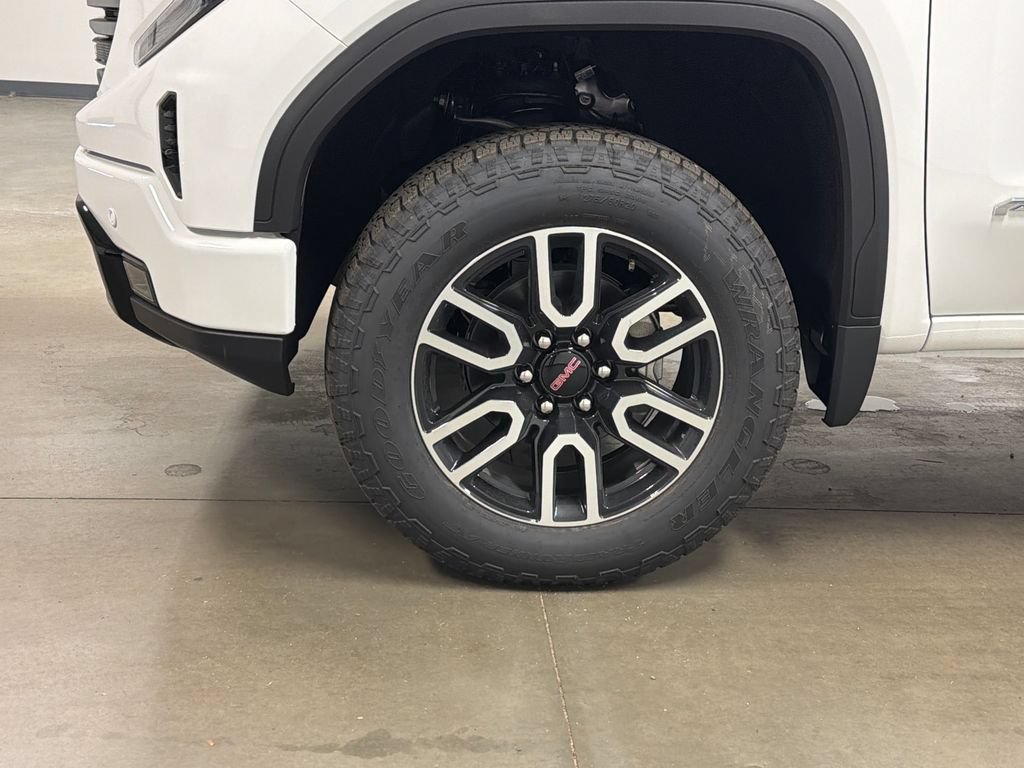 New 2026 GMC Sierra 1500 AT4 w/ AT4 Premium Package AWD/4WD image 10