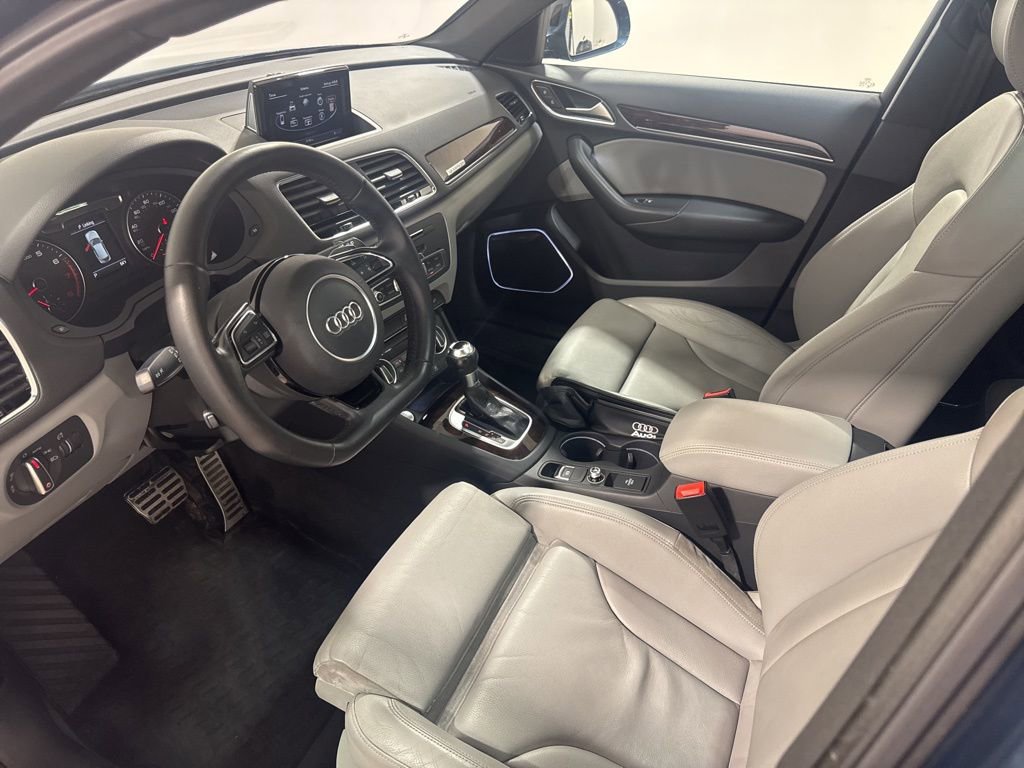 Used 2018 Audi Q3 2.0T Premium Plus w/ Premium Plus Package image 18