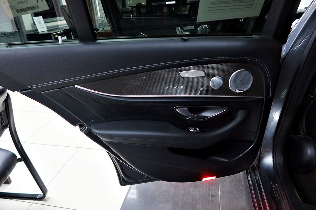Used 2018 Mercedes-Benz E 43 AMG 4MATIC Sedan image 27