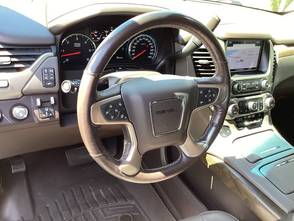 Used 2018 GMC Yukon Denali AWD/4WD image 17