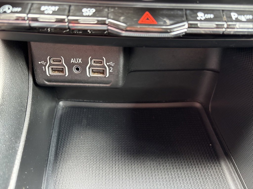 Used 2023 Dodge Durango GT image 30