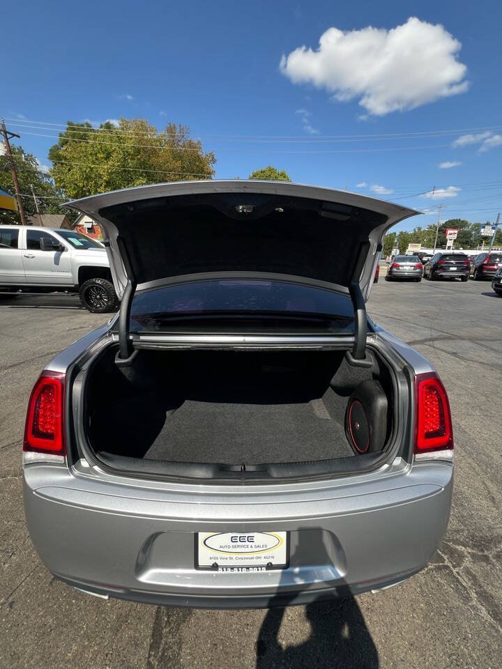 Used 2015 Chrysler 300 S RWD image 14