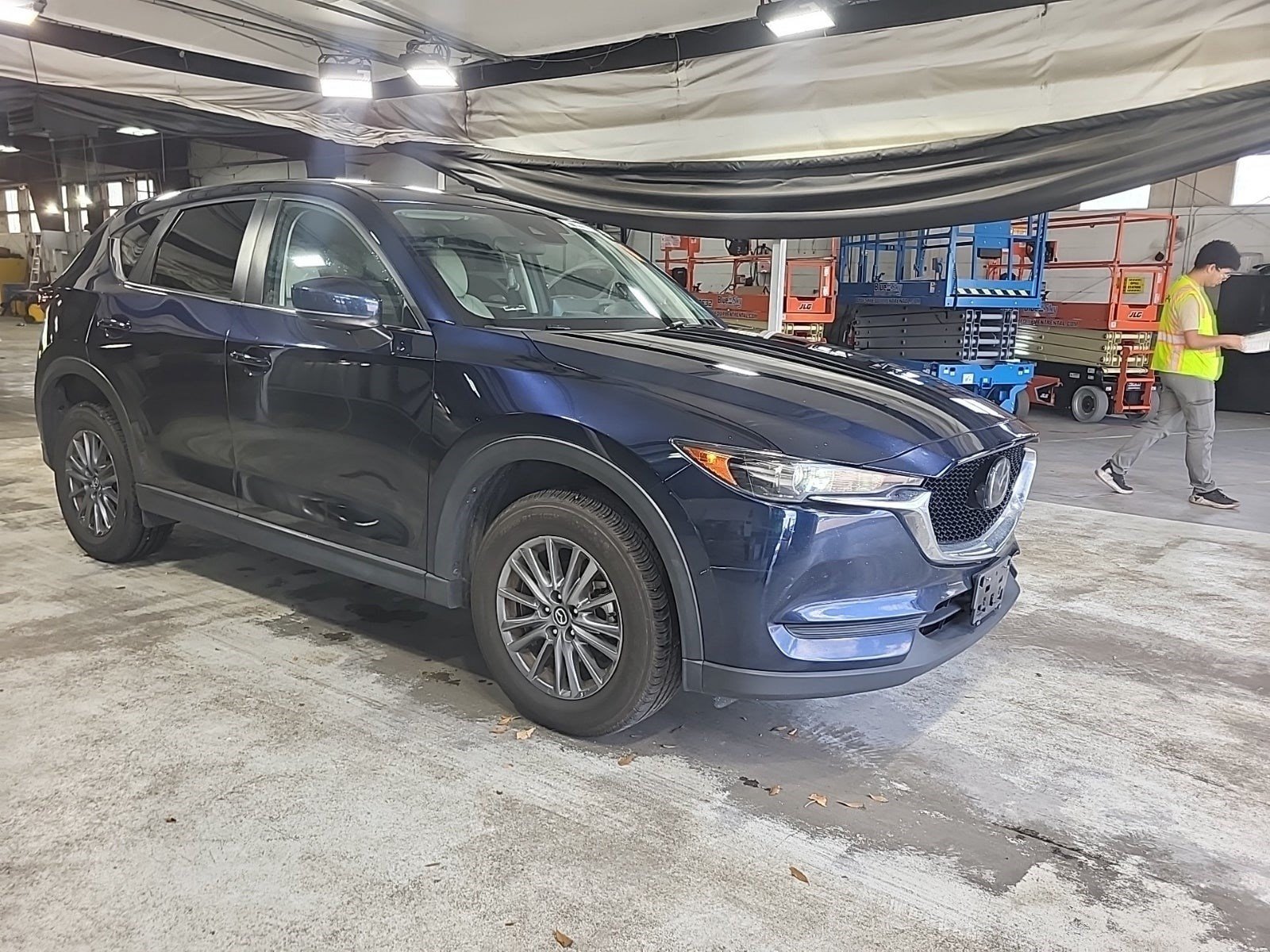 Used 2021 MAZDA CX-5 Touring FWD image 4