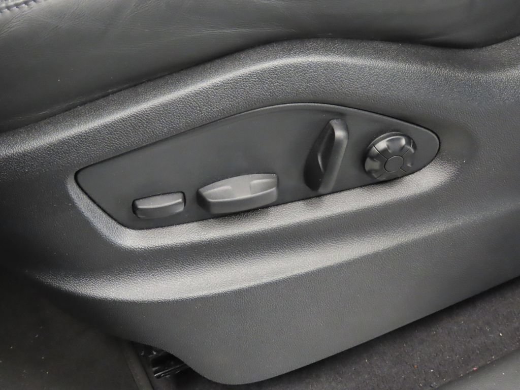Certified 2023 Porsche Cayenne Coupe AWD/4WD image 42
