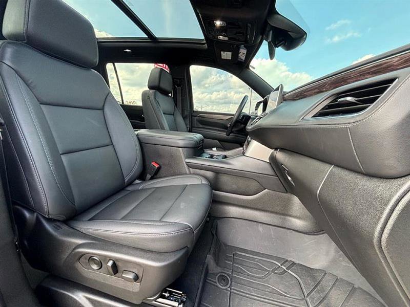 Used 2024 Chevrolet Suburban Z71 w/ Luxury Package image 53