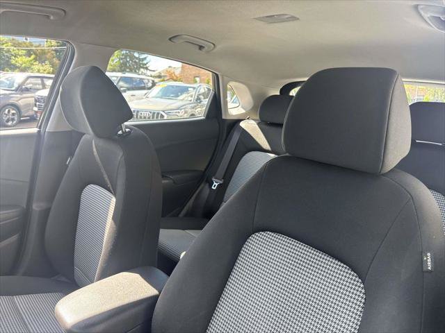 Used 2019 Hyundai Kona SE FWD image 18