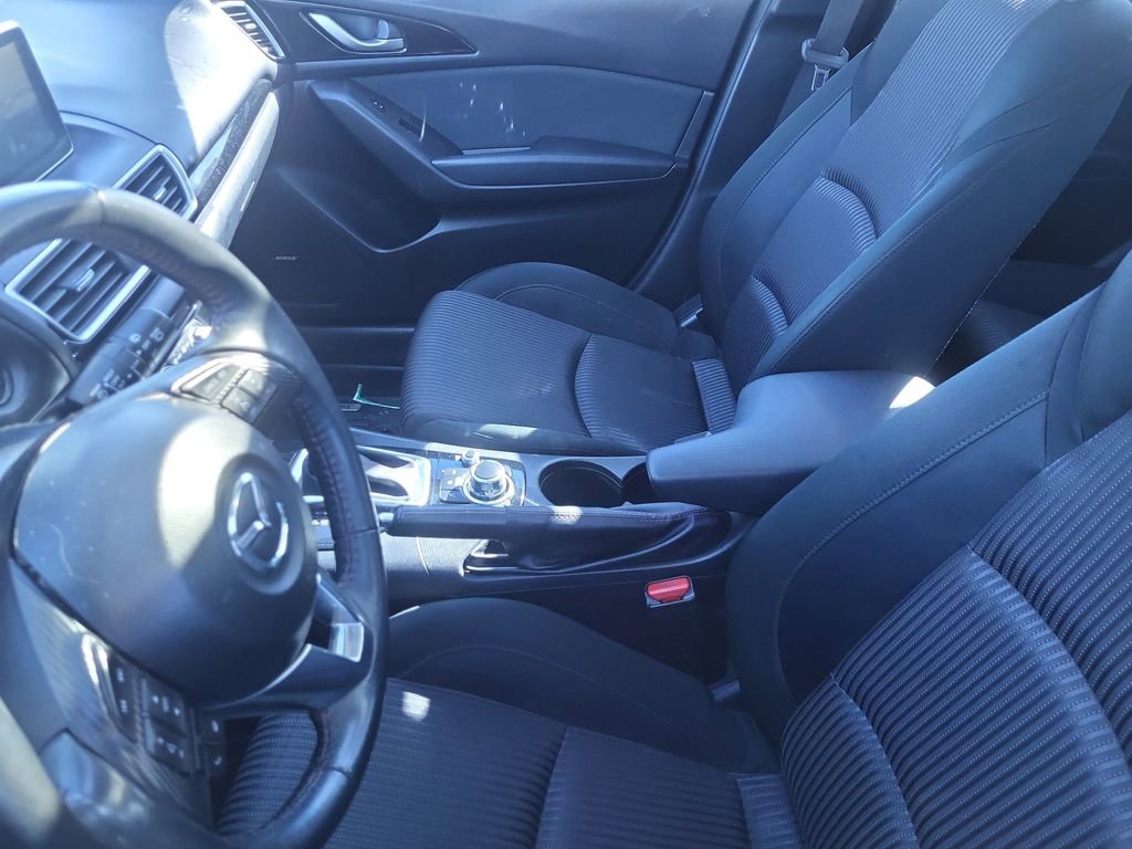 Used 2015 MAZDA MAZDA3 i Touring w/ Technology Package image 6