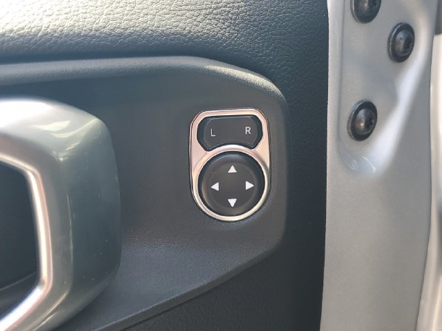 Used 2024 Jeep Wrangler High Altitude AWD/4WD image 26