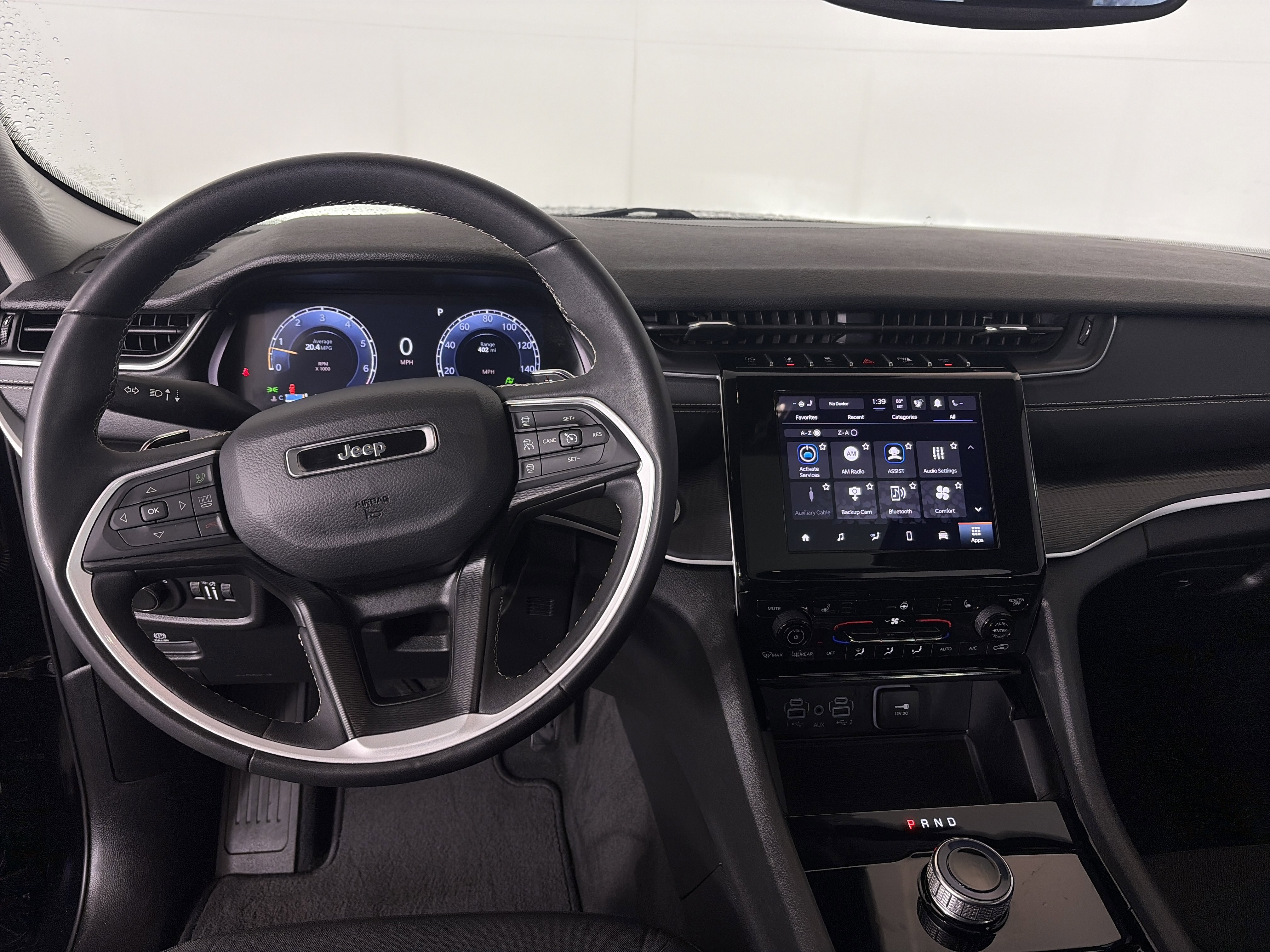 Used 2023 Jeep Grand Cherokee Laredo w/ Luxury Tech Group I image 9