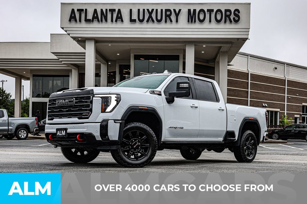 Used 2025 GMC Sierra 2500 AT4 w/ Technology Package AWD/4WD image 3