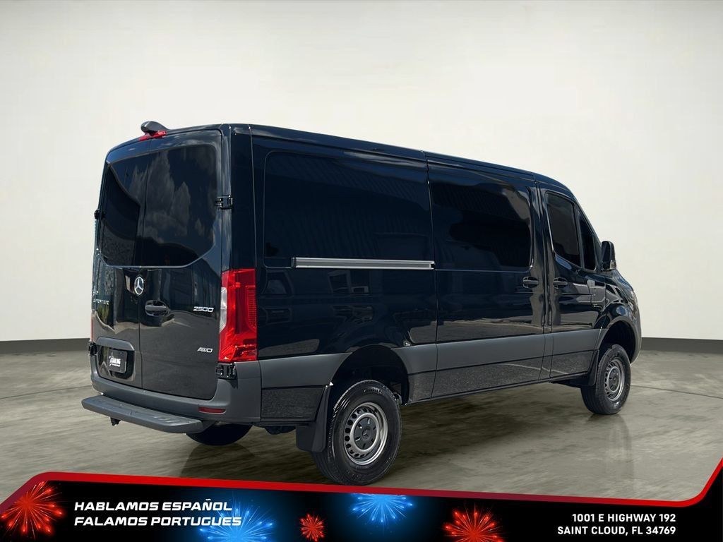 Used 2024 Mercedes-Benz Sprinter 2500 image 6