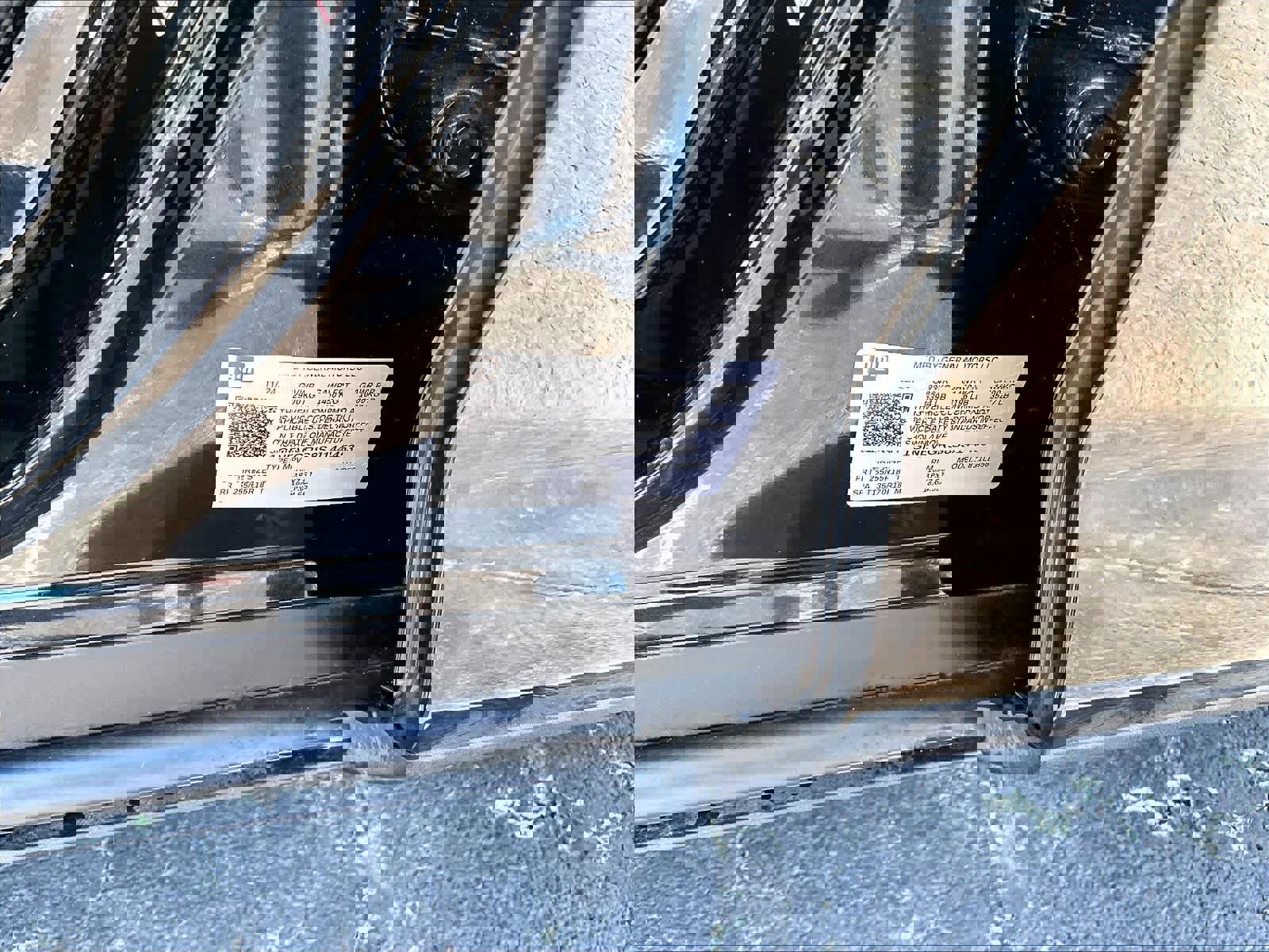 Used 2025 Chevrolet Traverse LT image 37