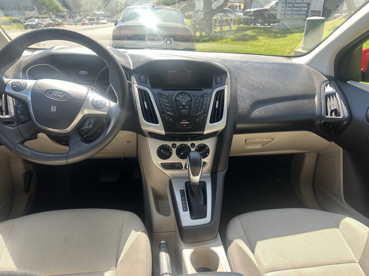 Used 2013 Ford Focus SE image 8